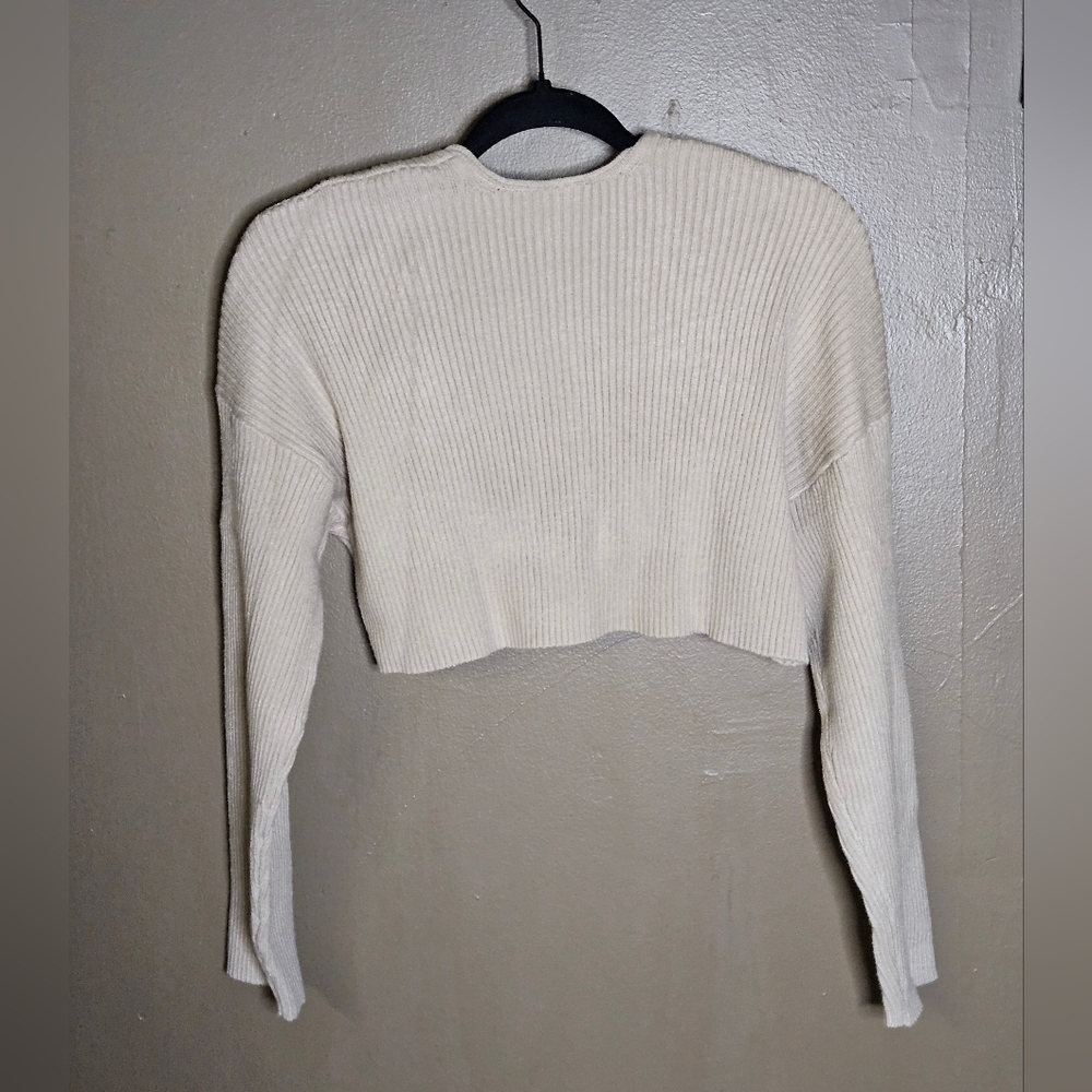 💥Sale💥NWOT TORRID Beige Women's Shrug - Picture 2 of 3